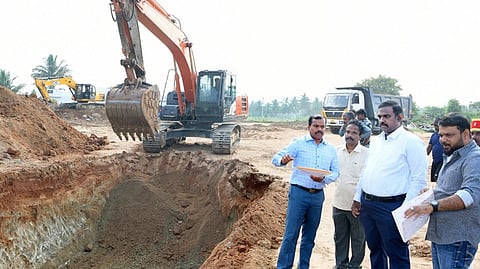 எண்ணேக்கோல் கால்வாய் திட்டப் பணிகள் துரிதம்