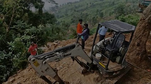 பராமரிப்புப் பணி: பைக்காரா அருவி மூடல்