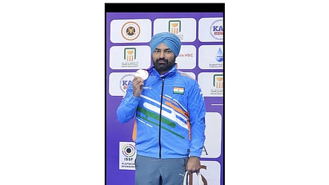 வெள்ளி வென்றார் குர்பிரீத் சிங்: இந்தியாவுக்கு 13 பதக்கங்கள்