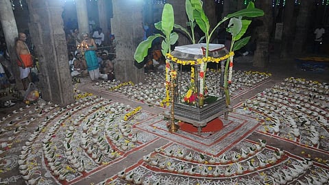 திருவானைக்காவல் கோயிலில் 1,008 வலம்புரி சங்காபிஷேக விழா