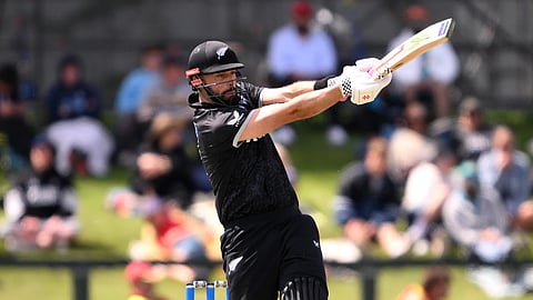 டேரில் மிட்செல்.