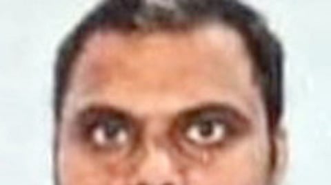 பவானி ஆற்றில் பாலத்திலிருந்து குதித்து ஓட்டுநா் தற்கொலை