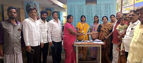 வாக்காளா் கணக்கீட்டுப் படிவம் வழங்கும் பணி ஆய்வு