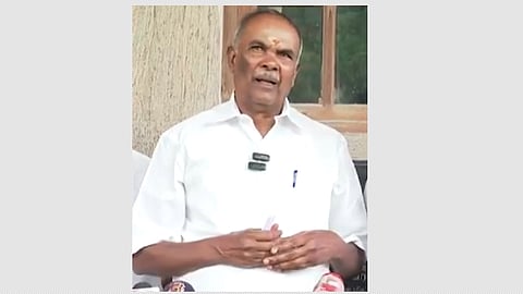 நெல்லையில் செய்தியாளர்களுக்கு பேட்டியளிக்கும் பேரவைத் தலைவர் அப்பாவு.