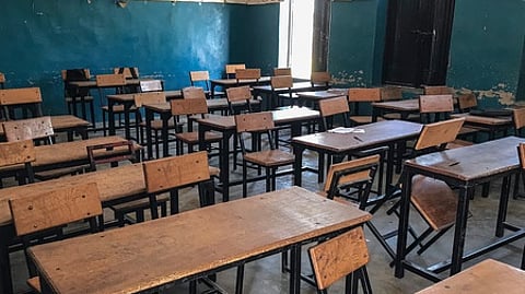 நைஜீரியா: கடத்தல் கும்பலிடமிருந்து தப்பிய 50 மாணவா்கள்!