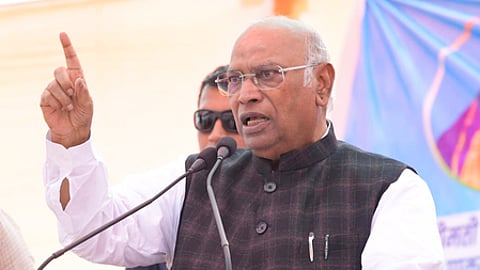 BJP-RSS disrespect Constitution