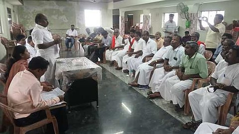 கூட்டத்தில் பேசிய நாகை எம்பி வை. செல்வராஜ்.