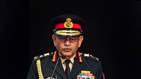 புது தில்லியில் வியாழக்கிழமை நடைபெற்ற ‘சாணக்யா’ கலந்துரையாடல் நிகழ்ச்சியில் பேசிய ராணுவத் தலைமைத் தளபதி உபேந்திர துவிவேதி.