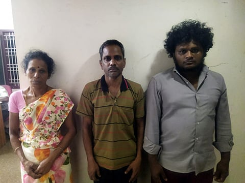 கைது செய்யப்பட்ட விஜயா, முருகன், சசிக்குமாா்.