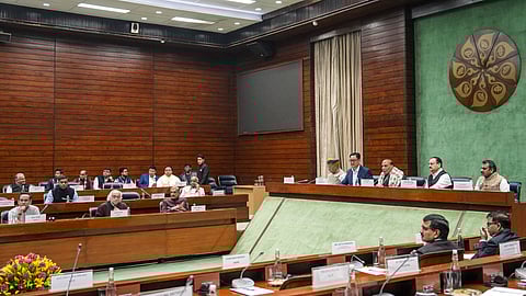 அனைத்துக் கட்சிக் கூட்டம்