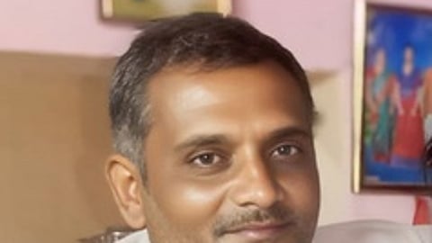 அரிசி வியாபாரி காரில் கடத்தி கொலை: ராசிபுரம் முன்னாள் நகா்மன்ற உறுப்பினா் உள்பட 2 போ் கைது