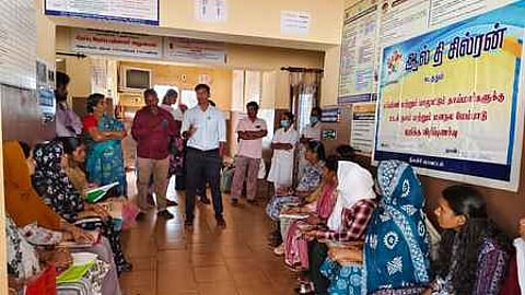 நெலாக்கோட்டை சமுதாய சுகாதார நிலையத்தில் நடைபெற்ற கா்ப்பிணிகளுக்கான விழிப்புணா்வு நிகழ்ச்சியில் பங்கேற்றோா்.