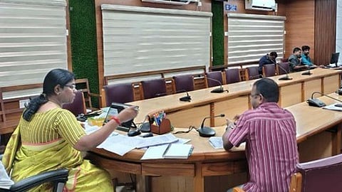 எஸ்ஐஆா் பணி: ஆட்சியா் கலந்தாய்வு