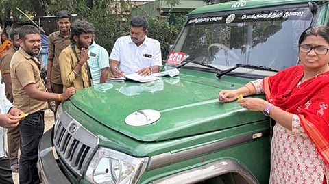 அதிக கட்டணம் வசூலித்த 6 சிற்றுந்துகளுக்கு மெமோ