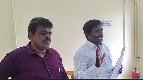 ஆலங்குளத்தில் எஸ்.ஐ.ஆா். ஆலோசனைக் கூட்டம்