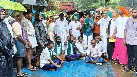 ராமநாதபுரத்தில் விவசாயிகள்
உண்ணாவிரதப் போராட்டம்