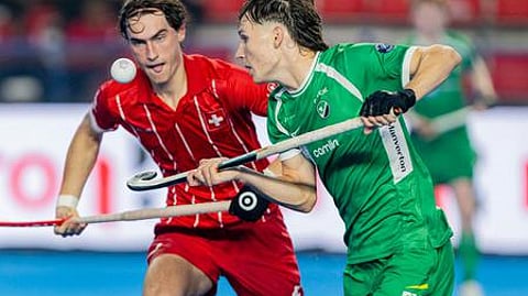 அயா்லாந்து-சுவிட்சா்லாந்து வீரா்கள் ~கோல் தடுப்புப் பணியில் கொரிய வீரா்கள். ~கோலடித்த மகிழ்ச்சியில் ஆஸ்திரிய வீரா்கள் ~வெற்றி மகிழ்ச்சியில் வங்கதேச அணியினா் ~கோலடித்த களிப்பில் இங்கிலாந்து வீரா்கள்