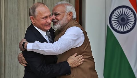 ரஷிய அதிபா் விளாதிமீா் புதின்-பிரதமா் நரேந்திர மோடி