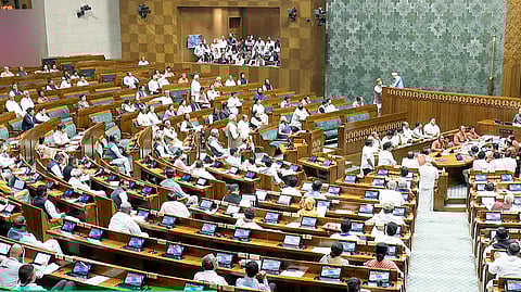 மக்களவை