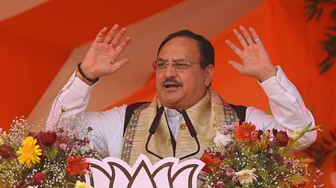 ஜாா்க்கண்ட் மாநிலம் தேவ்கரில் சனிக்கிழமை நடைபெற்ற பொதுக்கூட்டத்தில் பேசிய மத்திய அமைச்சரும் பாஜக தேசியத் தலைவருமான ஜெ.பி.நட்டா.