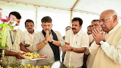 கர்நாடக துணை முதல்வர் டி. கே. சிவகுமார்