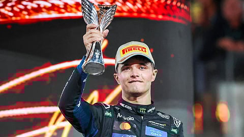 எஃப் 1 கார் பந்தயம்: லாண்டோ நோரிஸ் சாம்பியன்!