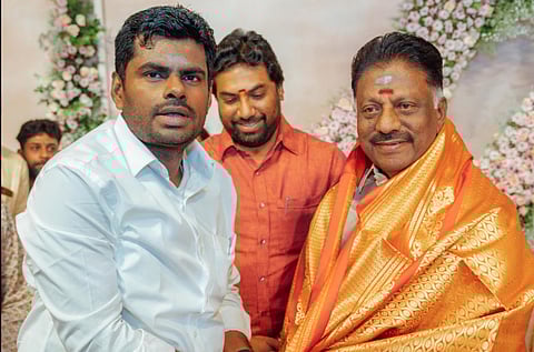 அண்ணாமலை, ஓ.பன்னீர்செல்வம்.