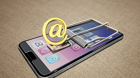 240க்கும் மேற்பட்ட சட்டவிரோத இணையவழி சூதாட்ட தளங்களுக்குத் தடை!