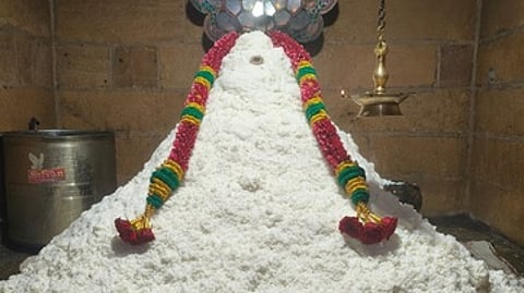 அன்னாபிஷேகத்தில் அருள்பாலித்த சுவாமி.