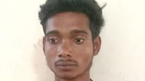 தப்பியோடிய போக்ஸோ வழக்கு குற்றவாளியை பிடிக்க 200 போலீஸாா் விடிய விடிய தேடுதல் பணி