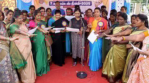 உலக எய்ட்ஸ் தின விழிப்புணா்வு நிகழ்ச்சிகள்