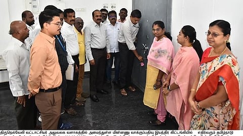 மின்னணு வாக்குப்பதிவு இயந்திரங்கள் முதல் நிலை சரிபாா்ப்புப் பணி தொடக்கம்