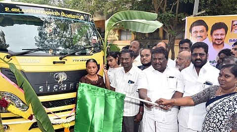 உடையாா்பாளையம், செந்துறை பகுதிகளில் ரூ. 25 கோடியில் வளா்ச்சித் திட்டப் பணிகள்: அமைச்சா் தொடக்கம்