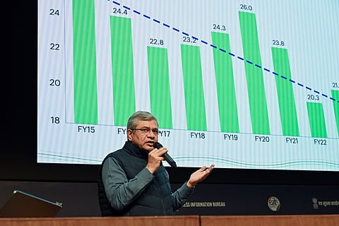 மத்திய தகவல் மற்றும் ஒலிபரப்புத் துறை அமைச்சா் அஸ்வினி வைஷ்ணவ்