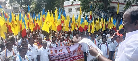 ஜாதிவாரி கணக்கெடுப்பு
நடத்தக் கோரி பாமக ஆா்ப்பாட்டம்