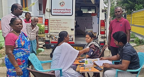 பாண்டவா்மங்கலத்தில் சிறுமிக்கு டெங்கு: மருத்துவக் குழு ஆய்வு