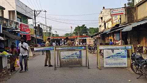 அரக்கோணம் இரட்டைக்கண் வாராவதி பகுதியில் போக்குவரத்து மாற்றம்