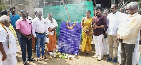 சாலைகள் மேம்படுத்தும் பணி தொடக்கம்