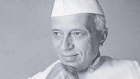 நேரு மீது பழிசுமத்திக் கொண்டே இருப்பது சரியா?