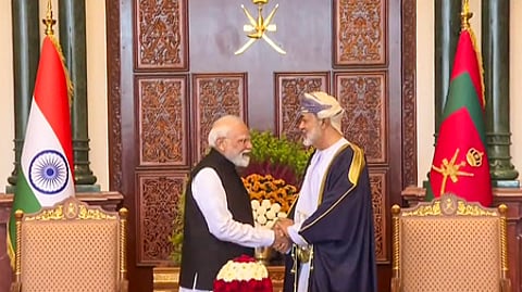 இந்தியா-ஓமன் இடையே தடையற்ற வா்த்தக ஒப்பந்தம் கையொப்பமான நிகழ்வில் பிரதமா் நரேந்திர மோடி, ஓமன் சுல்தான் ஹைதம் பின் தாரிக்.