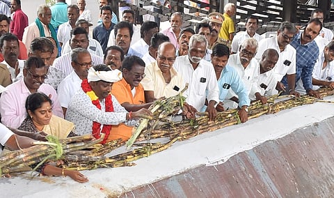எறையூா் சா்க்கரை ஆலையில்
நிகழாண்டுக்கான அரைவைப் பணி தொடக்கம்