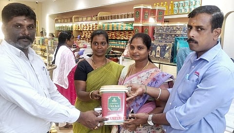 அஸ்வின்ஸ் இனிப்பகத்தில் கிறிஸ்துமஸ் சிறப்பு விற்பனை தொடக்கம்