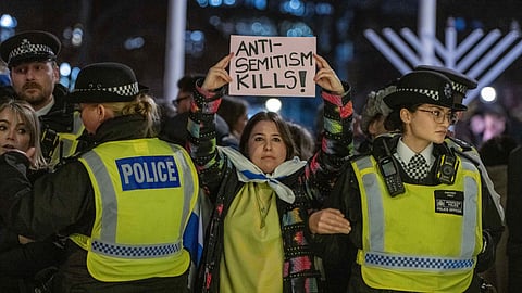 “சிட்னி துப்பாக்கிச் சூடு சம்பவம் பெருமைக்குரிய விஷயம்”.! ஐஎஸ்ஐஎஸ் அமைப்பின் கருத்தால் பரபரப்பு!