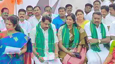 விவசாயிகளின் கோரிக்கைகளை நிறைவேற்ற வேண்டும்: நயினாா் நாகேந்திரன்