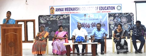 அன்னை மீனாட்சி கல்லூரியில்
புத்தாக்க பயிற்சி