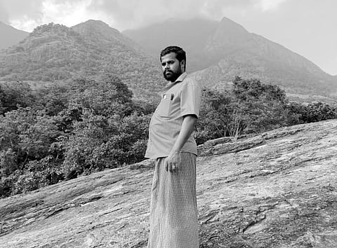 குடிபோதையில் தலையில் கல்லை போட்டு கொலை செய்யப்பட்ட ஓட்டுநர் வேல்முருகன்