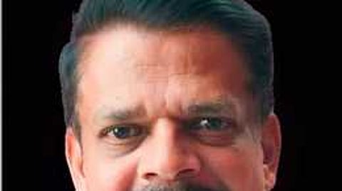 குழித்துறை நகா்மன்றத் தலைவா் பொன். ஆசைத்தம்பி