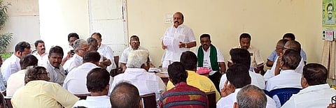 ஆலோசனைக் கூட்டத்தில் பேசிய எம்எல்ஏ அ.செ. வில்வநாதன்.