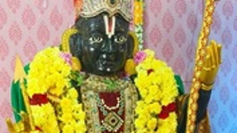 அயோத்தி ஸ்ரீ ராமா் அலங்காரத்தில்...