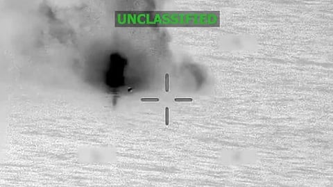 பசிபிக்கில் மீண்டும் அமெரிக்கா
தாக்குதல்: 2 போ் உயிரிழப்பு